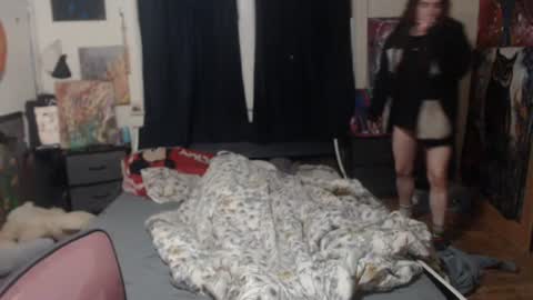 Snapshot of roxanneroulette chatting on 02-16-25, 11:59 Silver online show from 02-16-25, 11:59