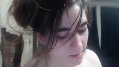 Snapshot of roxanneroulette chatting on 02-26-25, 02:04 Silver online show from 02-26-25, 02:04