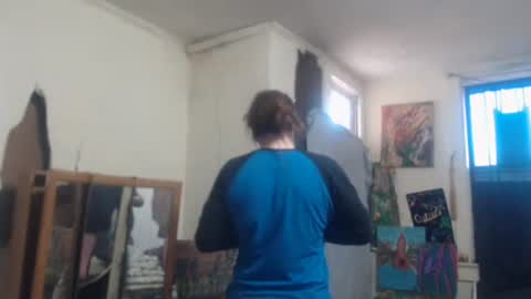 Snapshot of roxanneroulette chatting on 03-11-25, 06:41 Silver online show from 03-11-25, 06:41