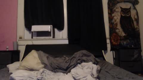 Snapshot of roxanneroulette chatting on 09-09-25, 03:39 Silver online show from 09-09-25, 03:39