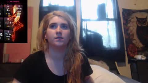 Snapshot of roxanneroulette chatting on 09-22-25, 07:27 Silver online show from 09-22-25, 07:27