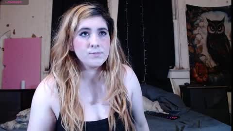 Snapshot of roxanneroulette chatting on 01-07-26, 12:07 Silver online show from 01-07-26, 12:07