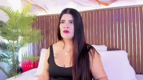 Snapshot of roxie_ns chatting on 07-10-26, 01:14 Roxie online show from 07-10-26, 01:14