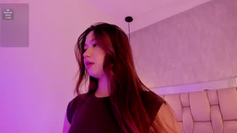 Snapshot of roxie_summers chatting on 05-23-26, 07:29 Roxie online show from 05-23-26, 07:29