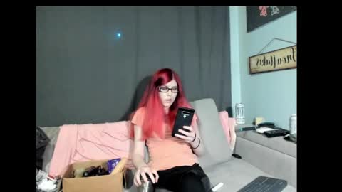 roxihazeleyes online show from 02-13-25, 01:19