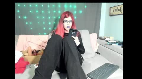 roxihazeleyes online show from 02-14-25, 04:15