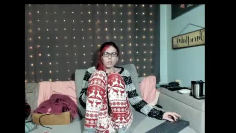 roxihazeleyes online show from 02-21-25, 04:40