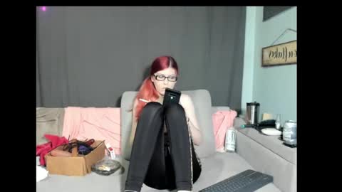 roxihazeleyes online show from 03-02-25, 06:37