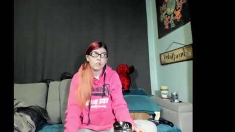 roxihazeleyes online show from 09-17-25, 07:54