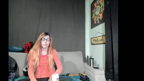 roxihazeleyes online show from 10-17-25, 06:21