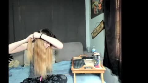 roxihazeleyes online show from 03-30-26, 06:42