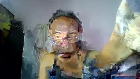 Snapshot of roxtrave chatting on 09-20-25, 07:04 roxtrave online show from 09-20-25, 07:04