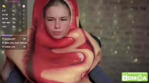 Snapshot of roxxxie_reid chatting on 11-05-25, 09:15 Roxieex ABBY online show from 11-05-25, 09:15