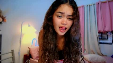 Snapshot of roxxy_blossom chatting on 07-16-26, 03:56 roxxy_blossom online show from 07-16-26, 03:56