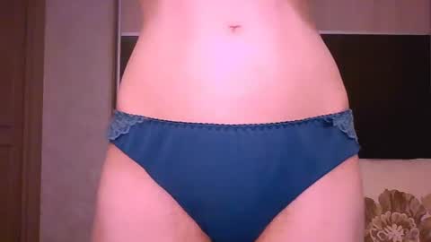 Snapshot of roxxywharton chatting on 07-12-26, 11:23 Roxxy Wharton online show from 07-12-26, 11:23