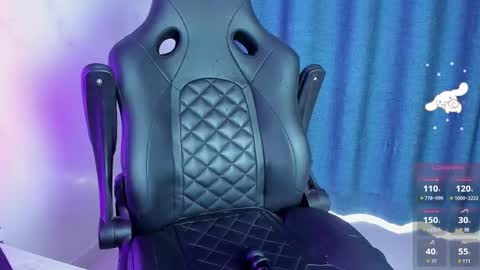 Snapshot of roxy_clark chatting on 03-10-25, 12:37 Annah online show from 03-10-25, 12:37