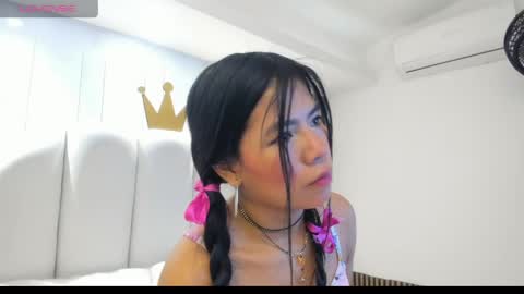 Snapshot of roxy_flame_ chatting on 05-03-26, 11:27 Roxy online show from 05-03-26, 11:27