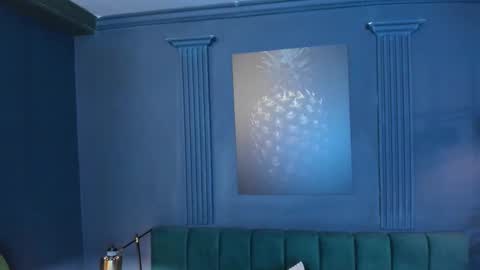 Roxy hell online show from 12-17-25, 12:00