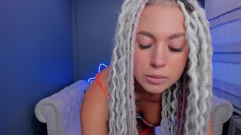 Roxy online show from 03-10-25, 01:12