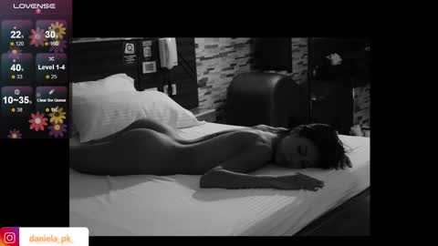 R O X Y  online show from 12-15-24, 01:32