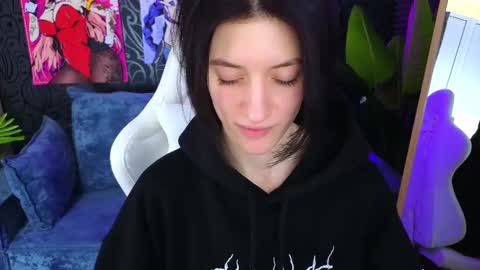 roxy_riot_ online show from 02-18-25, 04:37