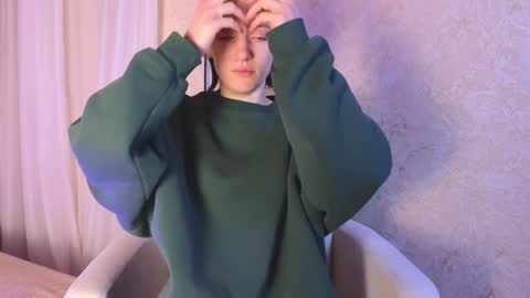 roxy_riot_ online show from 02-26-25, 01:21