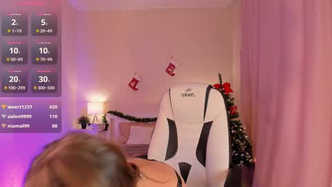 Roxy follow me online show from 12-26-24, 05:40