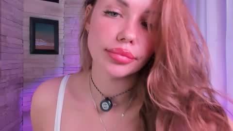 Snapshot of roxy_wet chatting on 06-28-26, 12:44 Roxy follow me online show from 06-28-26, 12:44
