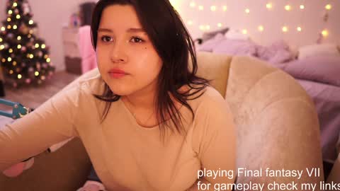 Snapshot of roxysuh chatting on 02-04-25, 12:00 roxysuh online show from 02-04-25, 12:00