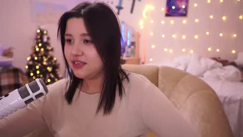 Snapshot of roxysuh chatting on 02-13-25, 11:17 roxysuh online show from 02-13-25, 11:17