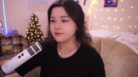 Snapshot of roxysuh chatting on 02-17-25, 09:13 roxysuh online show from 02-17-25, 09:13