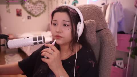 roxysuh online show from 04-19-26, 08:24