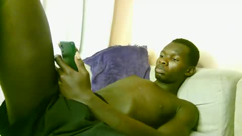 Snapshot of royalty254 chatting on 06-26-26, 07:57 royalty254 online show from 06-26-26, 07:57