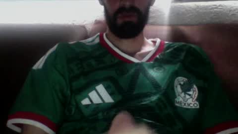 Snapshot of royartal chatting on 06-24-26, 10:53 Rodrigo online show from 06-24-26, 10:53