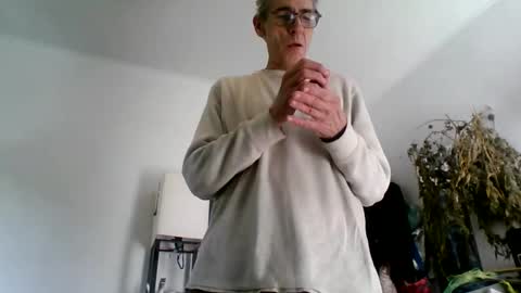 Snapshot of royboy2561 chatting on 12-15-25, 09:19 Roy Murrin online show from 12-15-25, 09:19