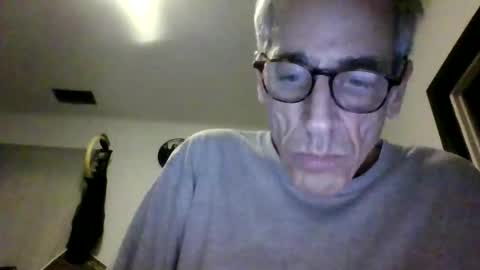 Snapshot of royboy2561 chatting on 06-09-26, 05:52 Roy Murrin online show from 06-09-26, 05:52