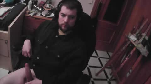 Snapshot of royer04 chatting on 12-14-25, 10:47 royer04 online show from 12-14-25, 10:47