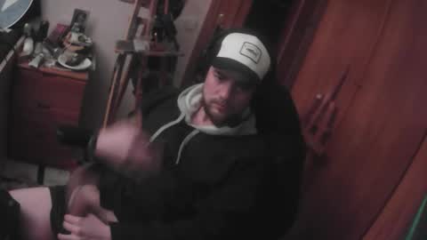 Snapshot of royer04 chatting on 01-11-26, 03:00 royer04 online show from 01-11-26, 03:00