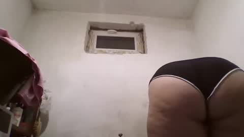 Snapshot of roza1999 chatting on 12-20-24, 03:58 ALISE LidaL online show from 12-20-24, 03:58