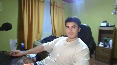 Snapshot of rpaulo25 chatting on 02-05-25, 02:51 rpaulo25 online show from 02-05-25, 02:51