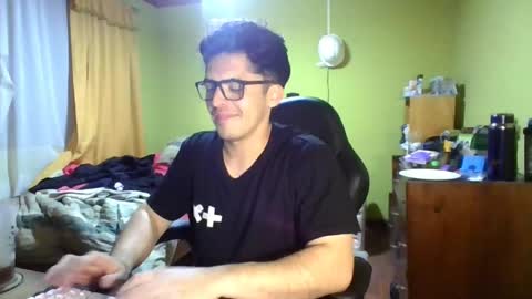 Snapshot of rpaulo25 chatting on 05-31-26, 05:59 rpaulo25 online show from 05-31-26, 05:59