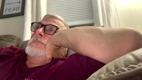 Snapshot of rs006 chatting on 10-06-25, 02:31 rs006 online show from 10-06-25, 02:31