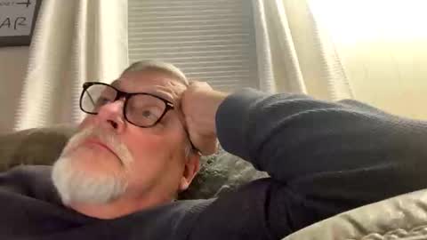 Snapshot of rs006 chatting on 11-15-25, 03:59 rs006 online show from 11-15-25, 03:59