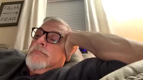 Snapshot of rs006 chatting on 01-08-26, 02:03 rs006 online show from 01-08-26, 02:03