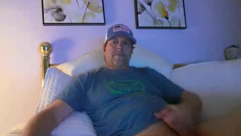 Snapshot of rtrmoney18 chatting on 04-04-26, 05:27 rtrmoney18 online show from 04-04-26, 05:27