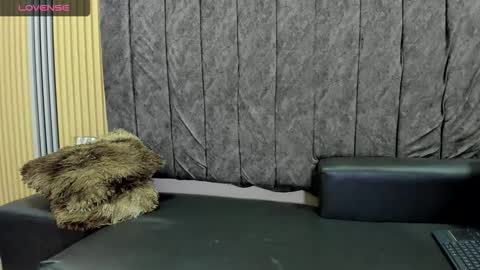 Snapshot of rubby_lux chatting on 11-18-25, 12:31 rubby_lux online show from 11-18-25, 12:31