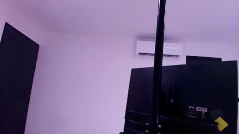 Snapshot of rubi_hops chatting on 05-11-26, 11:49 Rubi online show from 05-11-26, 11:49