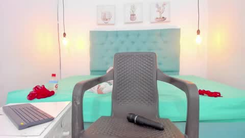 Snapshot of rubiroose chatting on 12-06-24, 11:25 Rubii online show from 12-06-24, 11:25