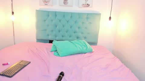 Snapshot of rubiroose chatting on 02-09-25, 05:19 Rubii online show from 02-09-25, 05:19