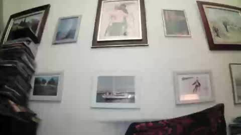 Snapshot of rubis501 chatting on 11-16-25, 05:29 rubis501 online show from 11-16-25, 05:29